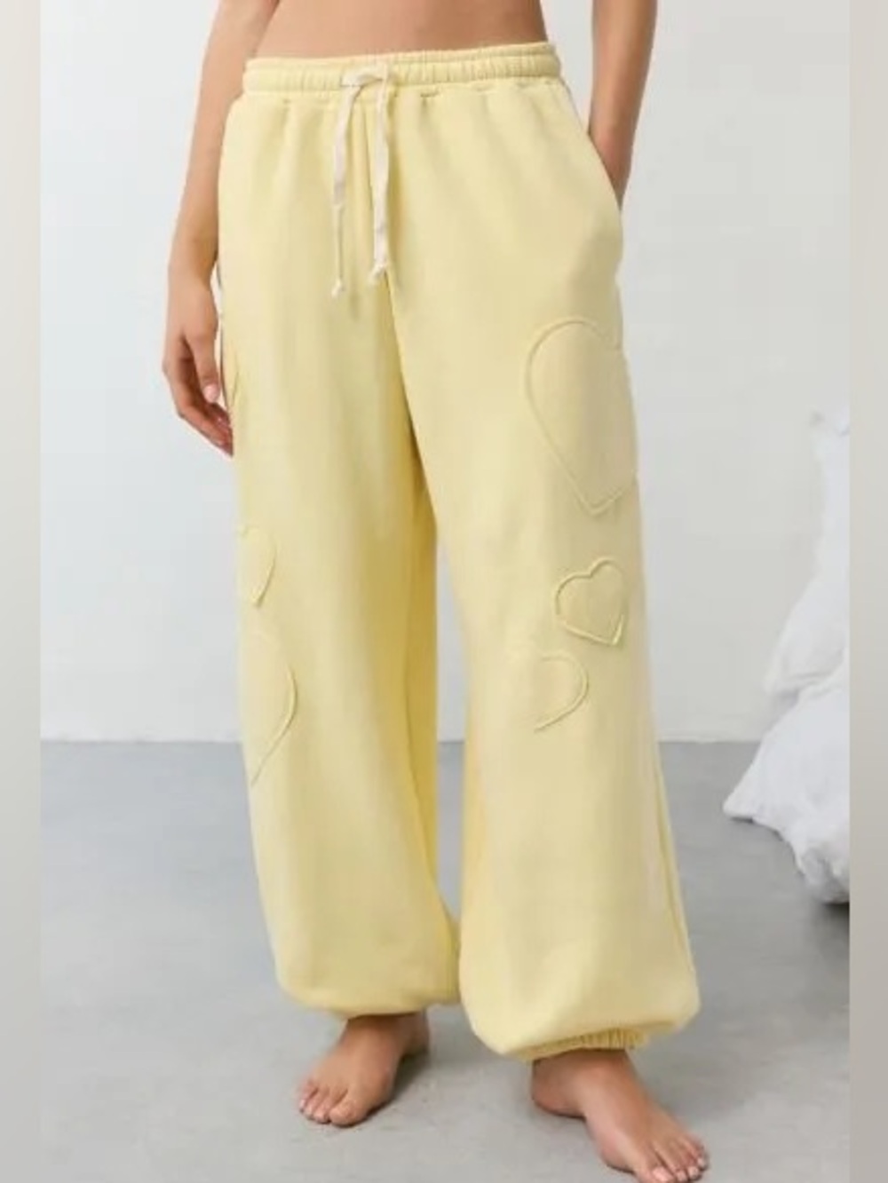 NWOT Urban Outfitters Out From Under Brenda Heart Patch Jogger Sweatpant Size XL
